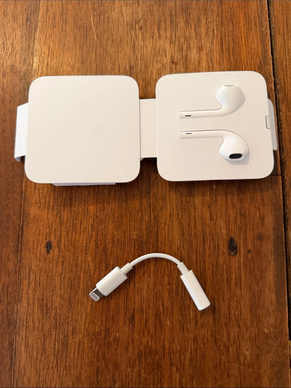 Apple ear buds
